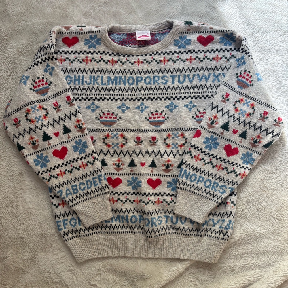 Vintage ladyfootlocker unique cotton patterned alphabet sweatshirt
